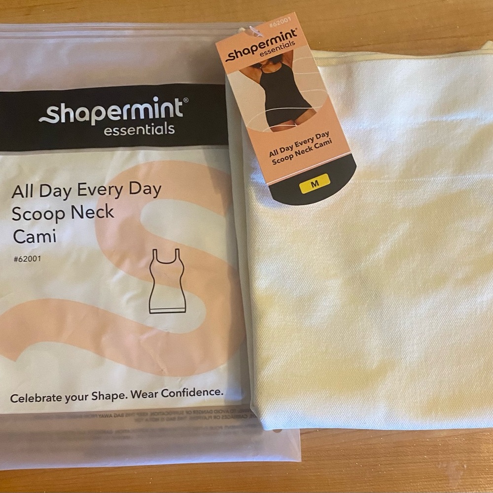 Shapermint Essentials All Day Scoop Neck Cami - White (M)